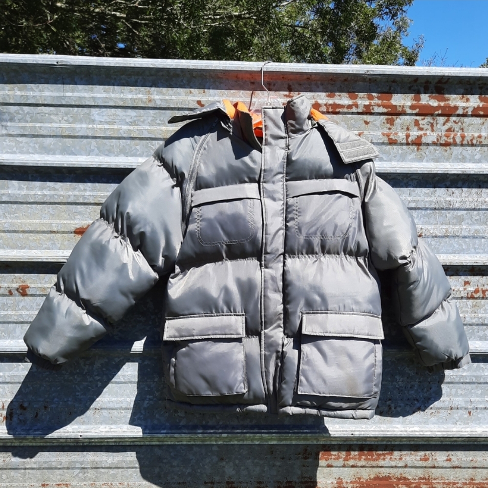 Vintage Style Heavy-duty Arizona Puffer Coat With Removable Sleeves and Hood